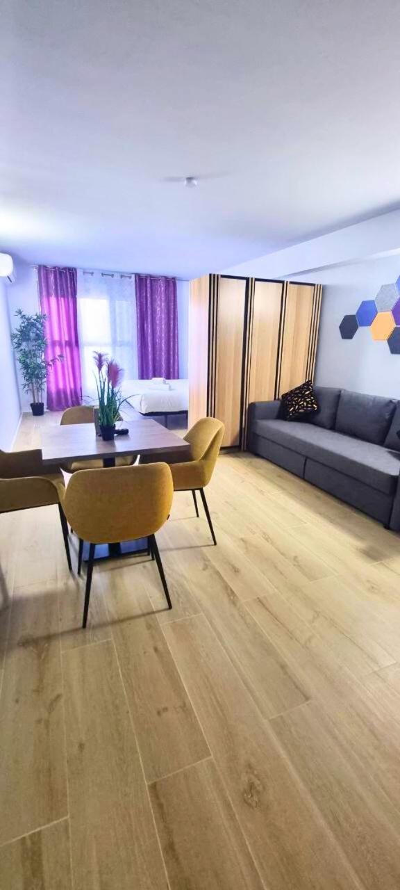 Aparthotel Ynfinity à Valence Extérieur photo